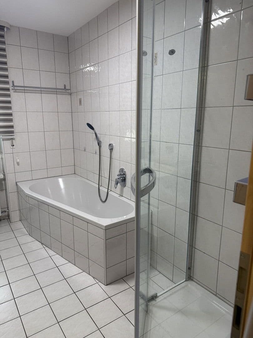 Prodej domu 231 m², pozemek 325 m², Eisingen, Bavorsko Prodej domu 231 m², pozemek 325 m², Eisingen, Bavorsko