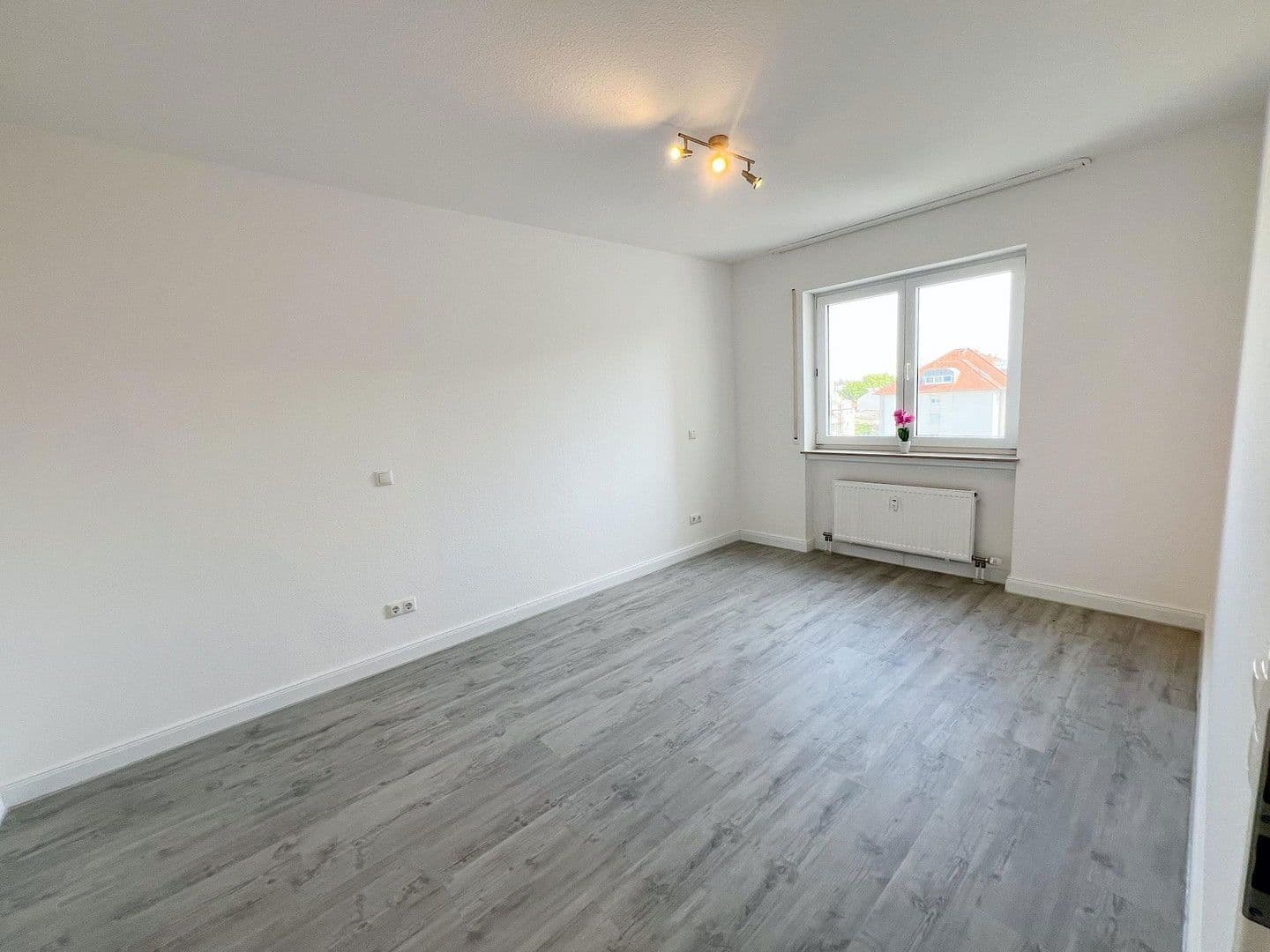 Pronájem bytu 2+1 63 m², Schuhmannstr. 55b, Offenbach, Hessen Pronájem bytu 2+1 63 m², Schuhmannstr. 55b, Offenbach, Hessen