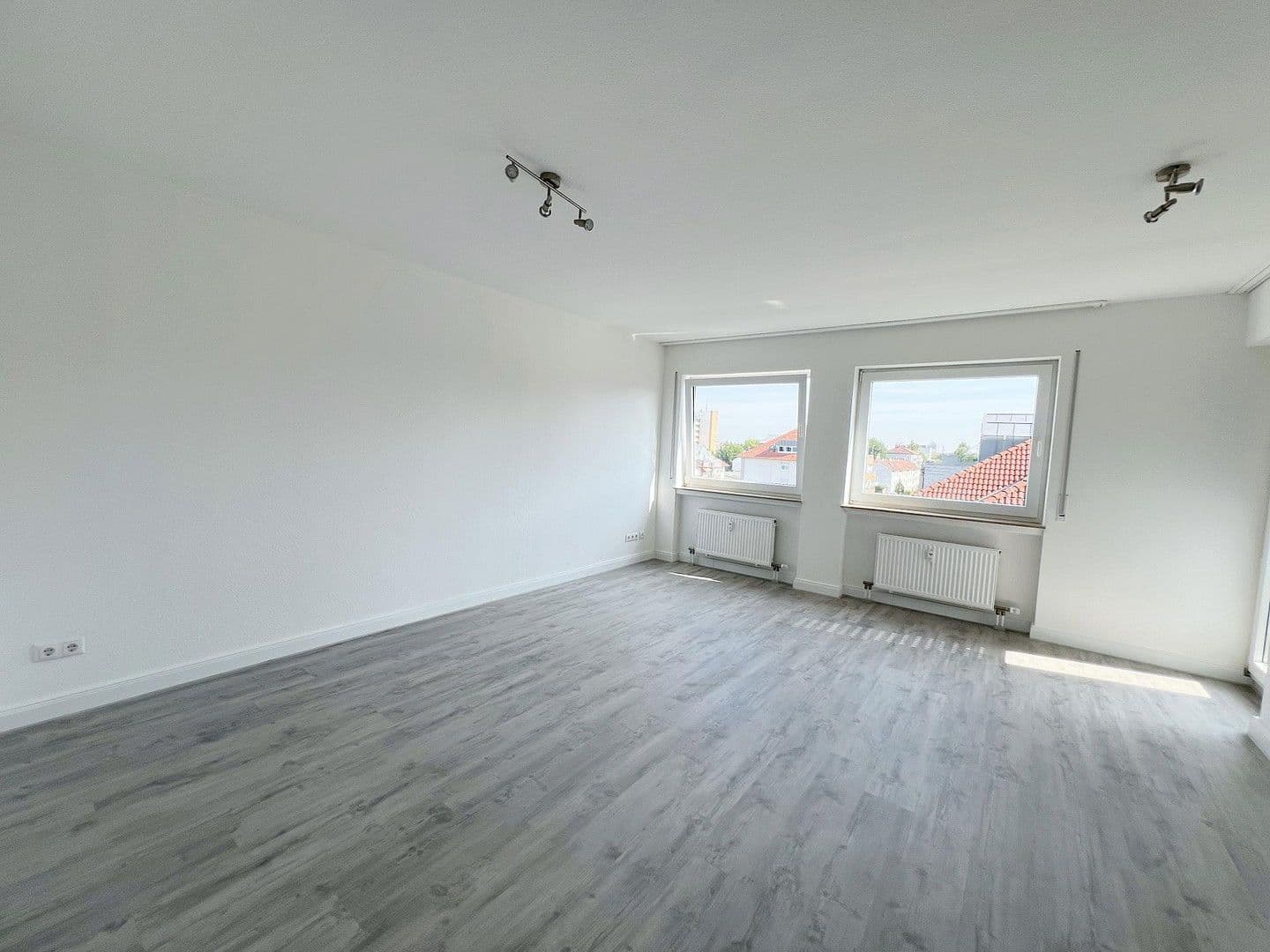 Pronájem bytu 2+1 63 m², Schuhmannstr. 55b, Offenbach, Hessen Pronájem bytu 2+1 63 m², Schuhmannstr. 55b, Offenbach, Hessen
