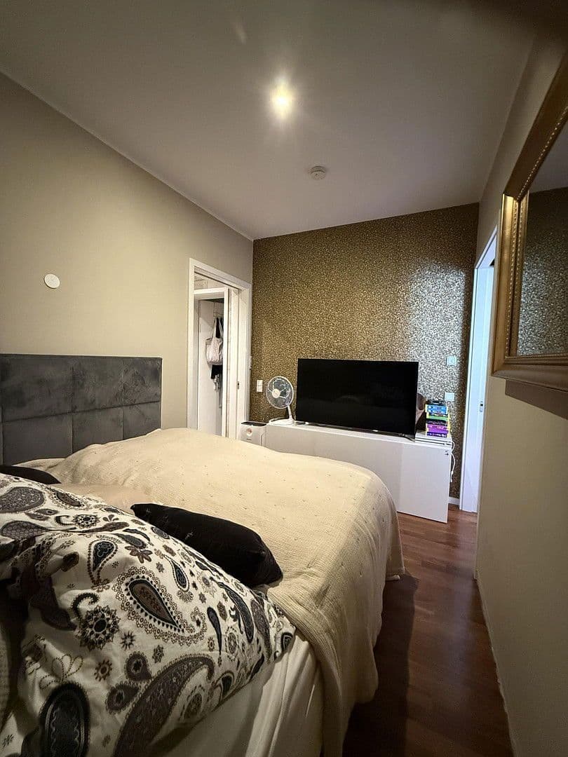 Prodej bytu 3+1 113 m², Berlin, Berlín Prodej bytu 3+1 113 m², Berlin, Berlín