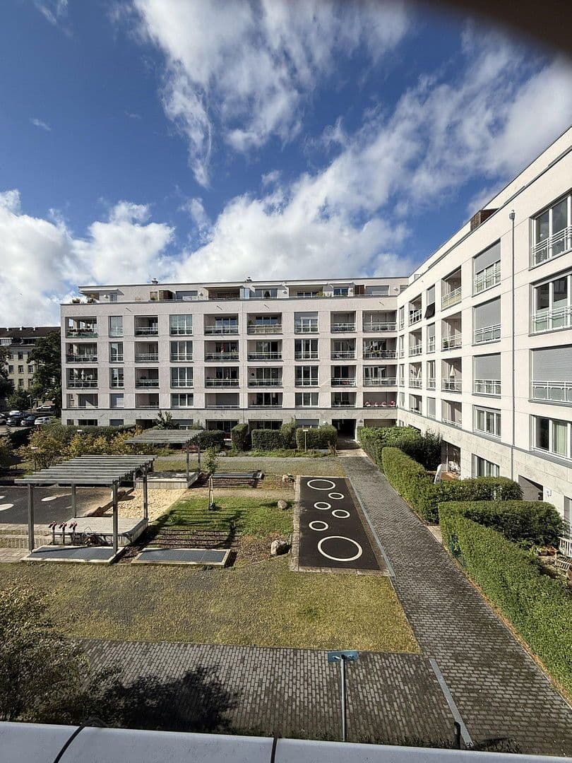 Prodej bytu 3+1 113 m², Berlin, Berlín Prodej bytu 3+1 113 m², Berlin, Berlín