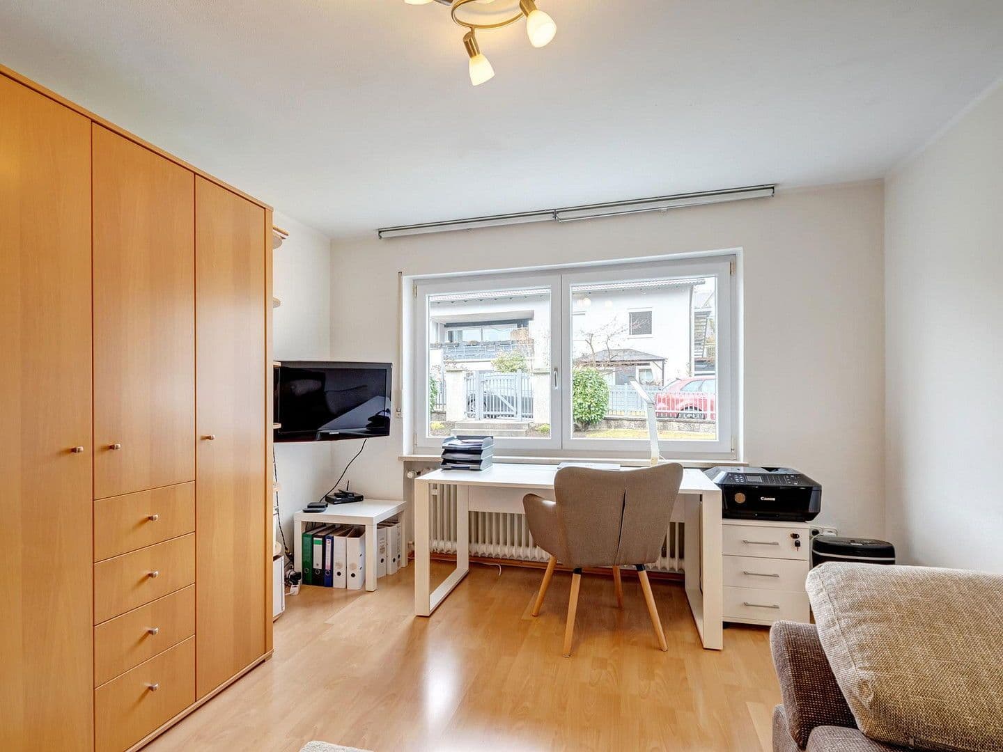 Prodej domu 237 m², pozemek 992 m², Reichertshausen - Steinkirchen, Bavorsko Prodej domu 237 m², pozemek 992 m², Reichertshausen - Steinkirchen, Bavorsko