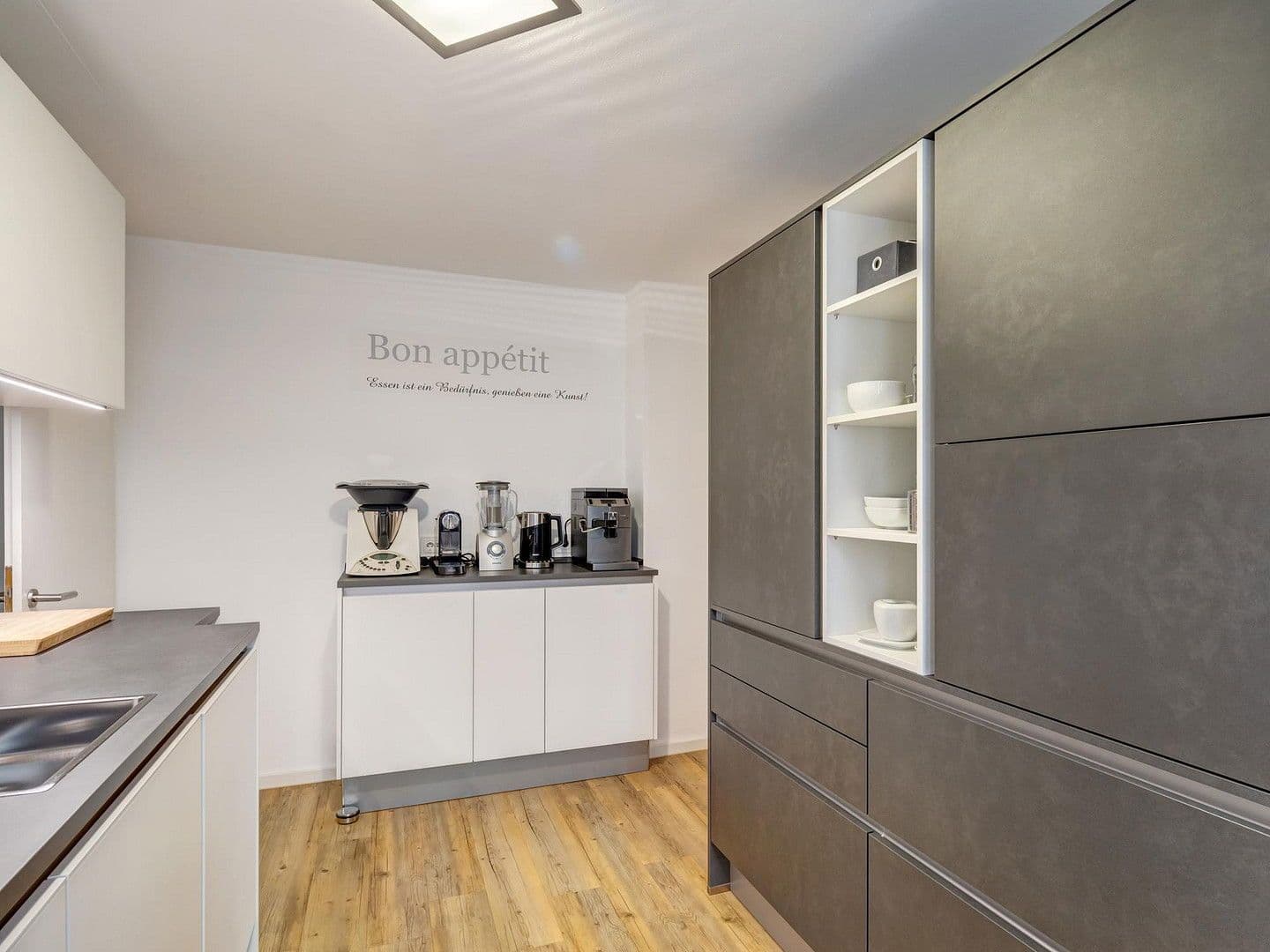 Prodej domu 237 m², pozemek 992 m², Reichertshausen - Steinkirchen, Bavorsko Prodej domu 237 m², pozemek 992 m², Reichertshausen - Steinkirchen, Bavorsko