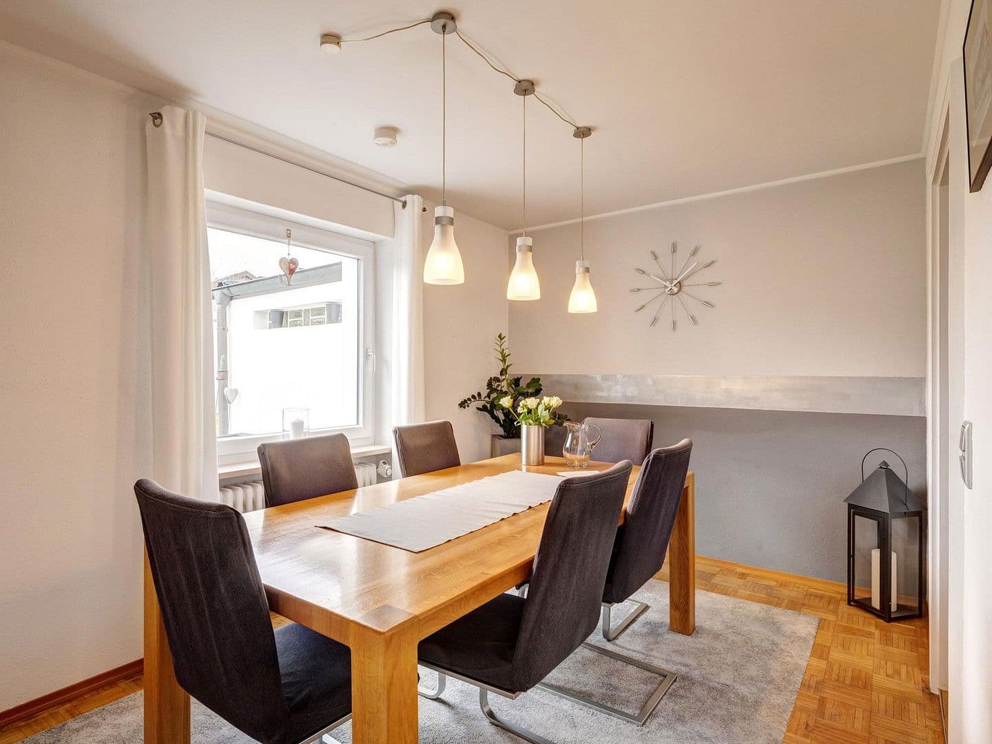 Prodej domu 237 m², pozemek 992 m², Reichertshausen - Steinkirchen, Bavorsko Prodej domu 237 m², pozemek 992 m², Reichertshausen - Steinkirchen, Bavorsko