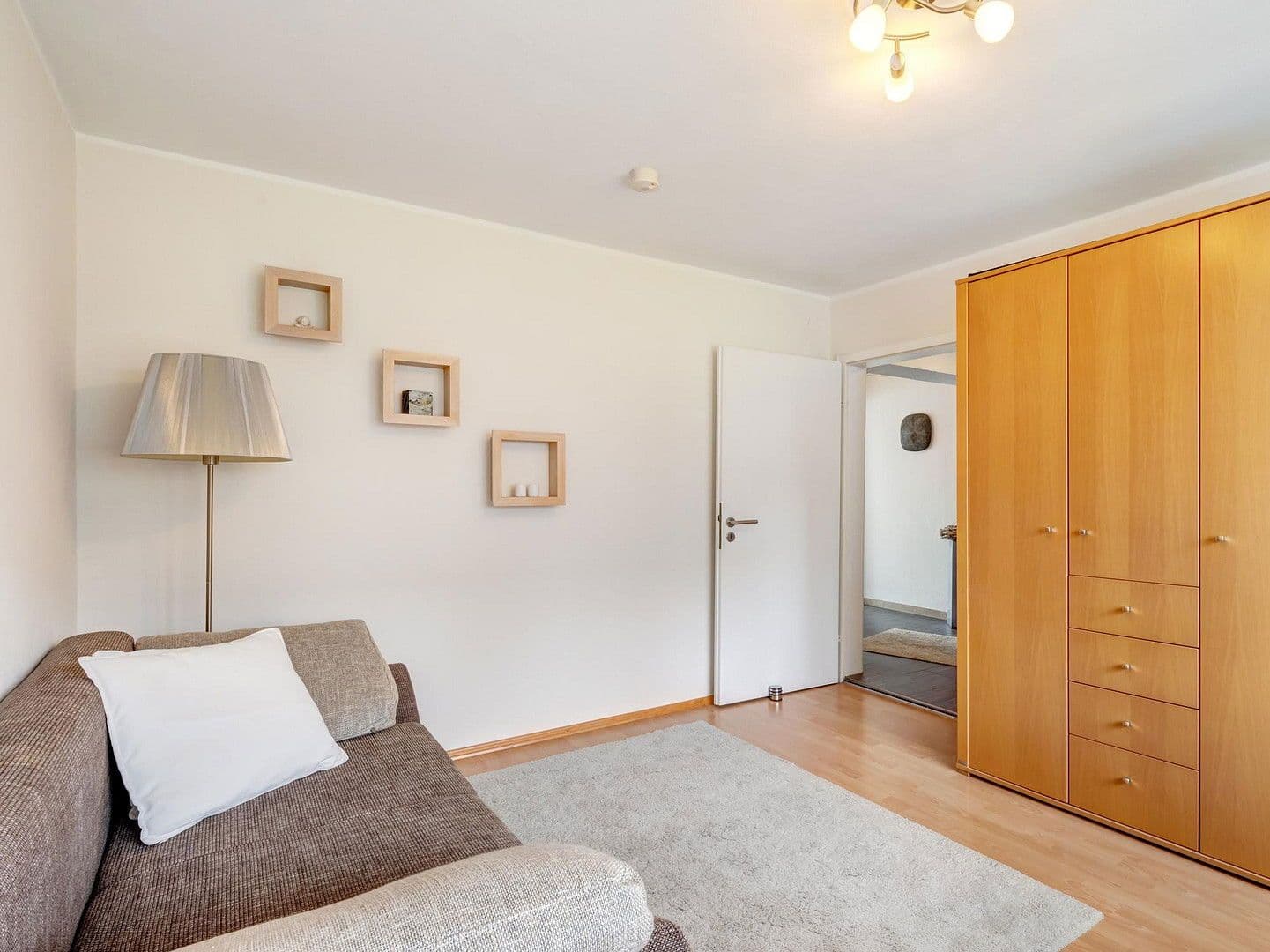 Prodej domu 237 m², pozemek 992 m², Reichertshausen - Steinkirchen, Bavorsko Prodej domu 237 m², pozemek 992 m², Reichertshausen - Steinkirchen, Bavorsko