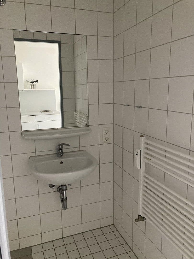Pronájem bytu 1+1 21 m², Henkestraße 51, Erlangen, Bavorsko Pronájem bytu 1+1 21 m², Henkestraße 51, Erlangen, Bavorsko