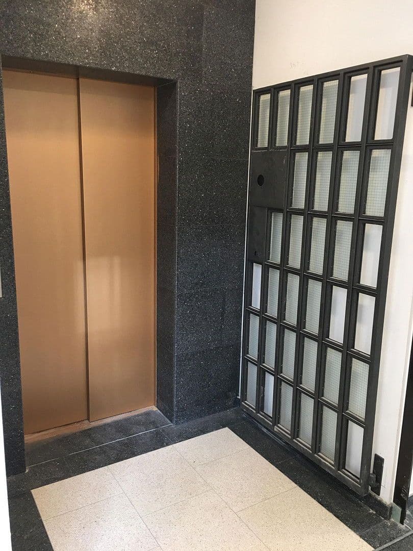 Pronájem bytu 1+1 29 m², Am Neudeck 12, München, Bavorsko Pronájem bytu 1+1 29 m², Am Neudeck 12, München, Bavorsko