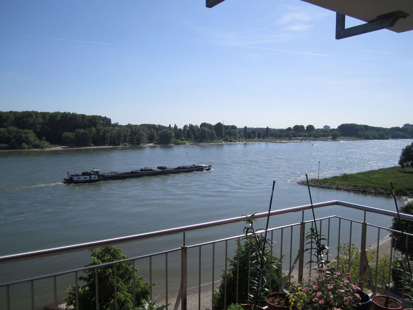 Pronájem bytu 3+1 98 m², Köln, Severní Porýní-Vestfálsko Pronájem bytu 3+1 98 m², Köln, Severní Porýní-Vestfálsko