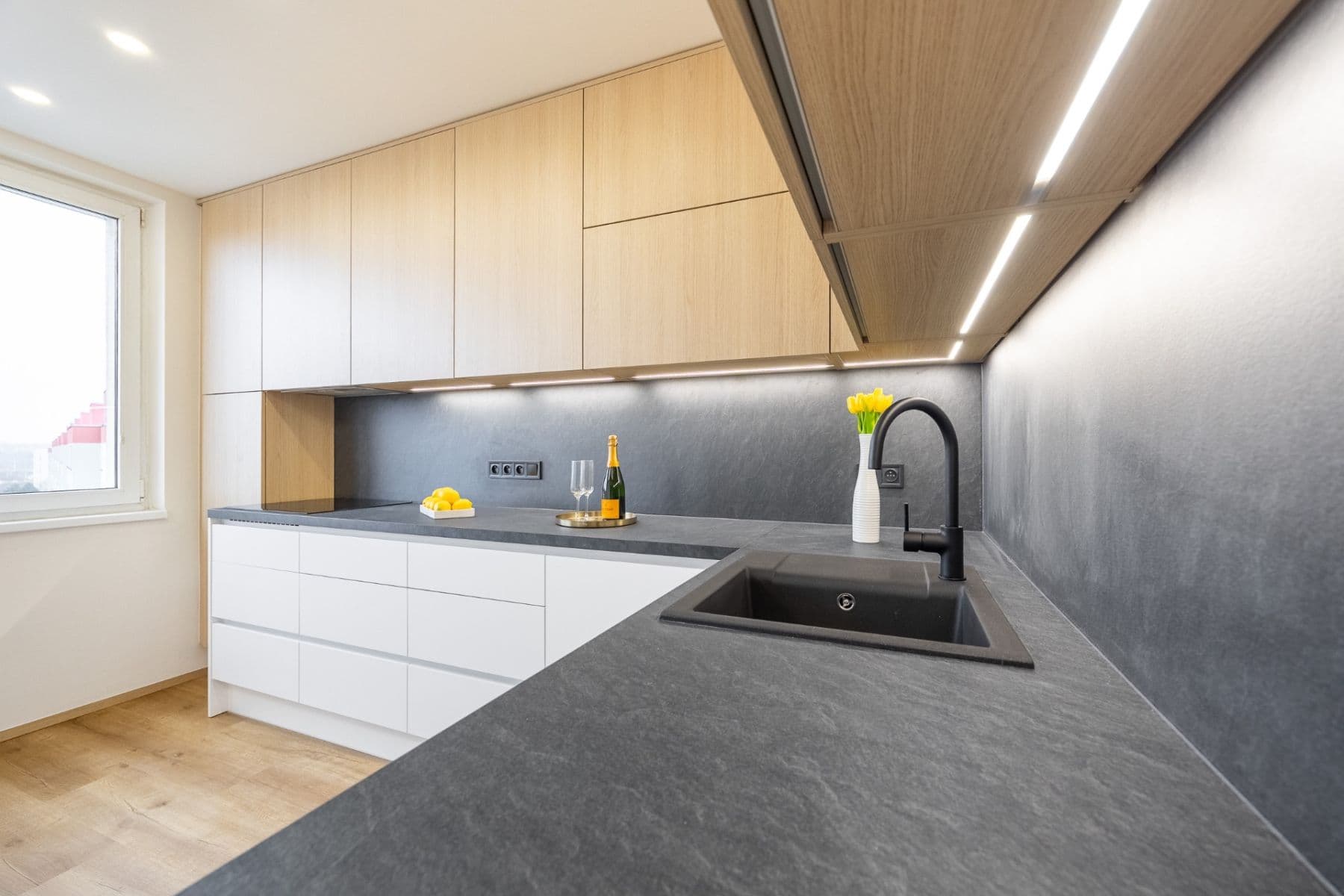 Prodej bytu 3+1 79 m², Vybíralova, Praha, Praha Prodej bytu 3+1 79 m², Vybíralova, Praha, Praha