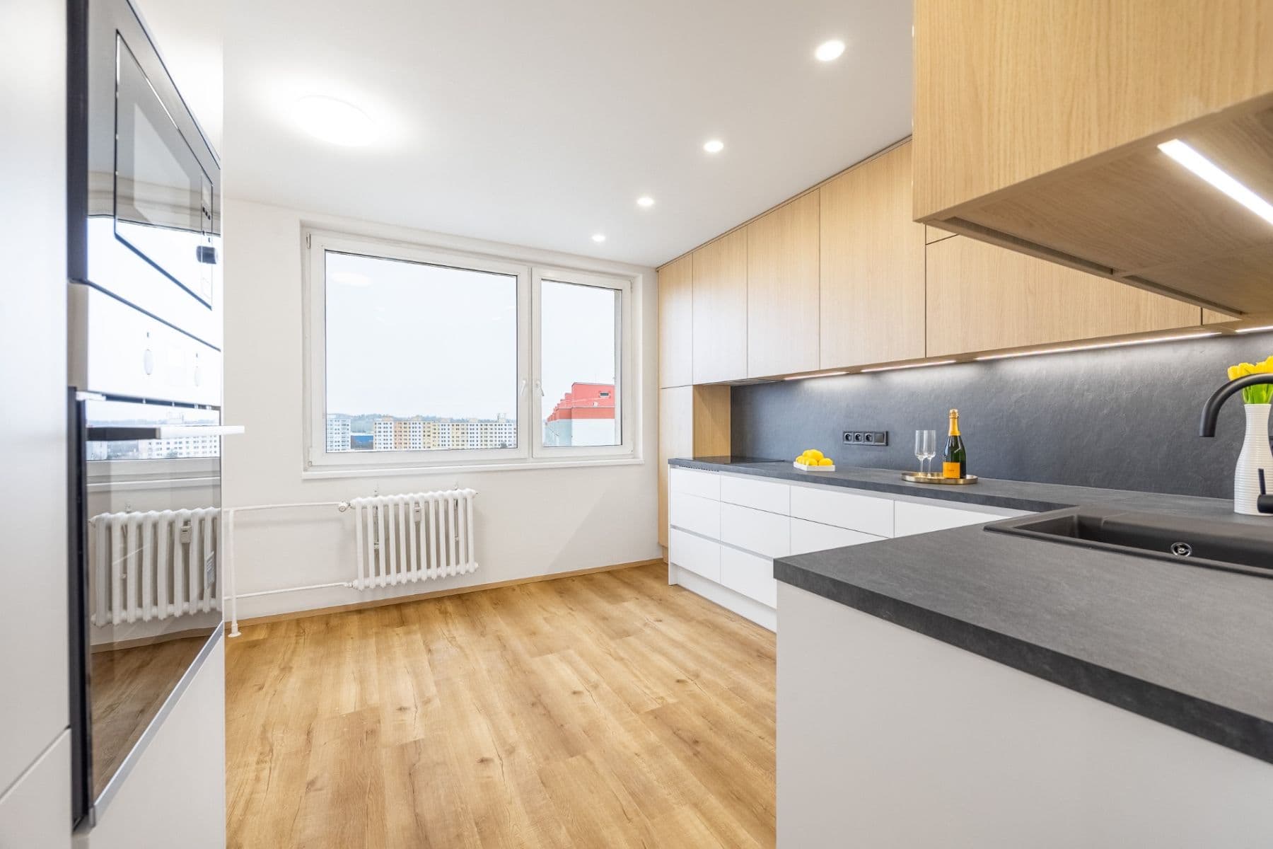 Prodej bytu 3+1 79 m², Vybíralova, Praha, Praha Prodej bytu 3+1 79 m², Vybíralova, Praha, Praha