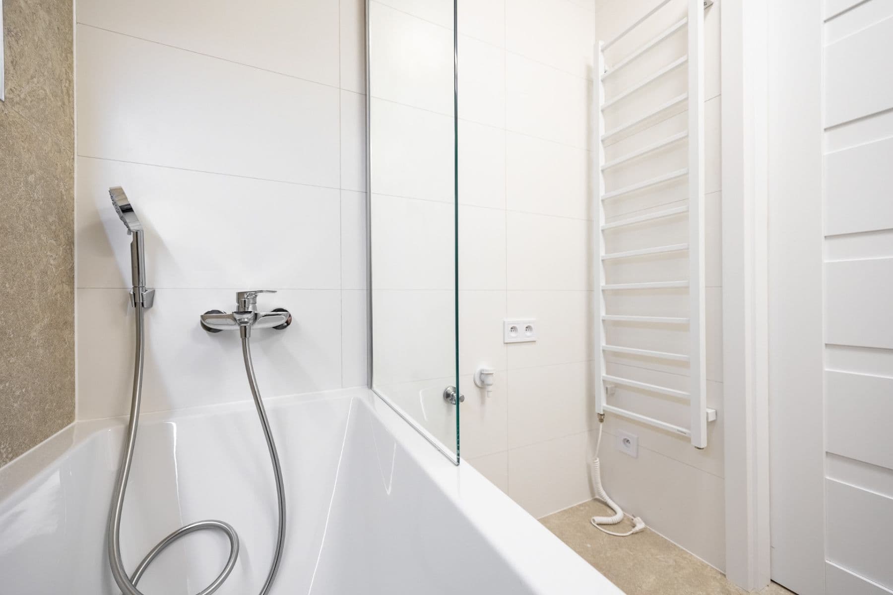 Prodej bytu 3+1 79 m², Vybíralova, Praha, Praha Prodej bytu 3+1 79 m², Vybíralova, Praha, Praha