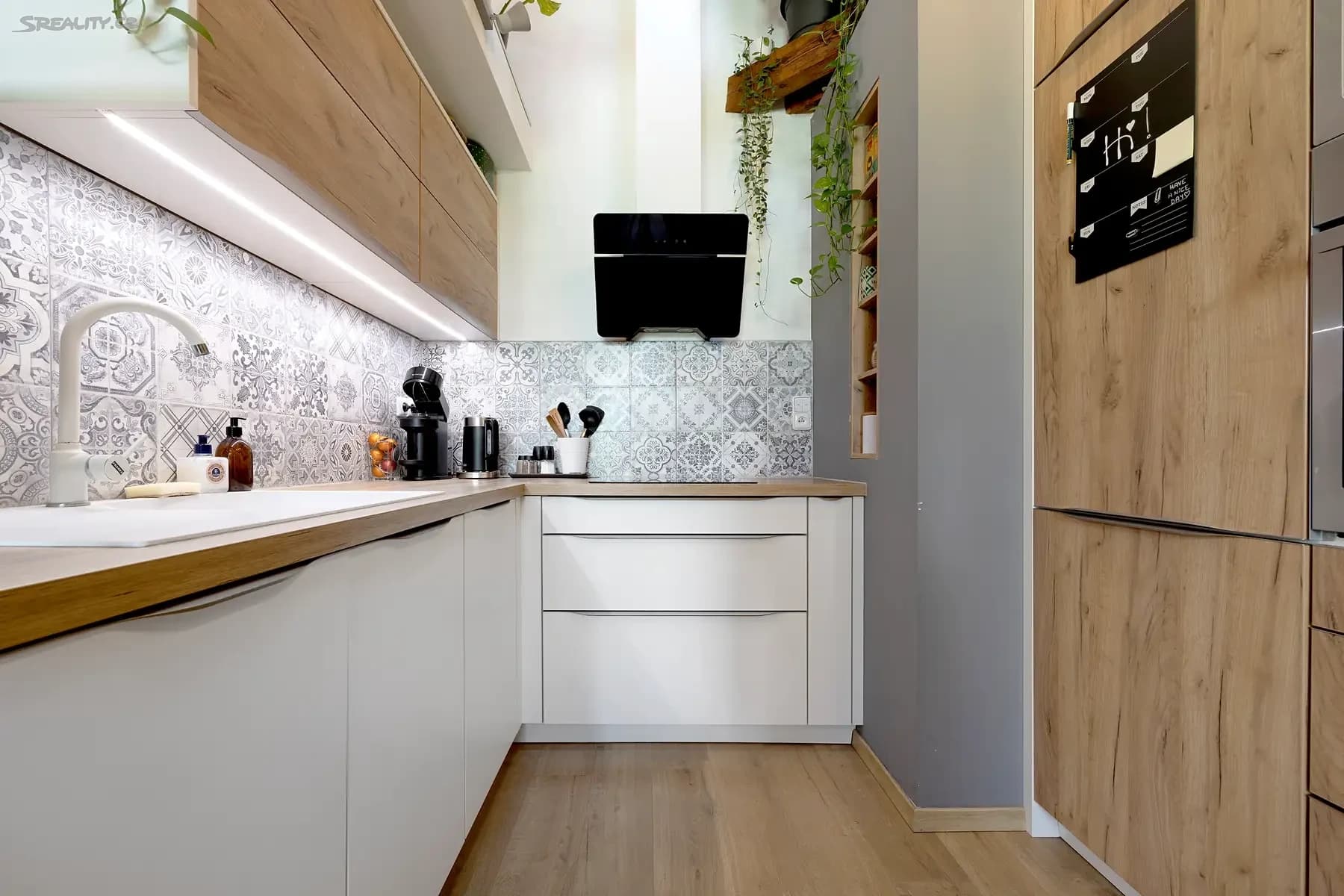 Pronájem bytu 2+kk 47 m², Kotlaska, Praha, Praha Pronájem bytu 2+kk 47 m², Kotlaska, Praha, Praha