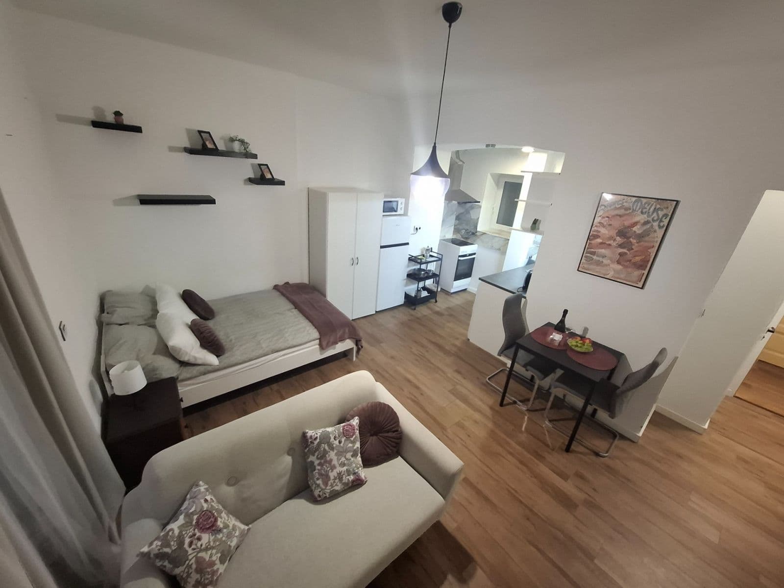 Pronájem bytu 1+kk 25 m², Korunní, Praha, Praha Pronájem bytu 1+kk 25 m², Korunní, Praha, Praha