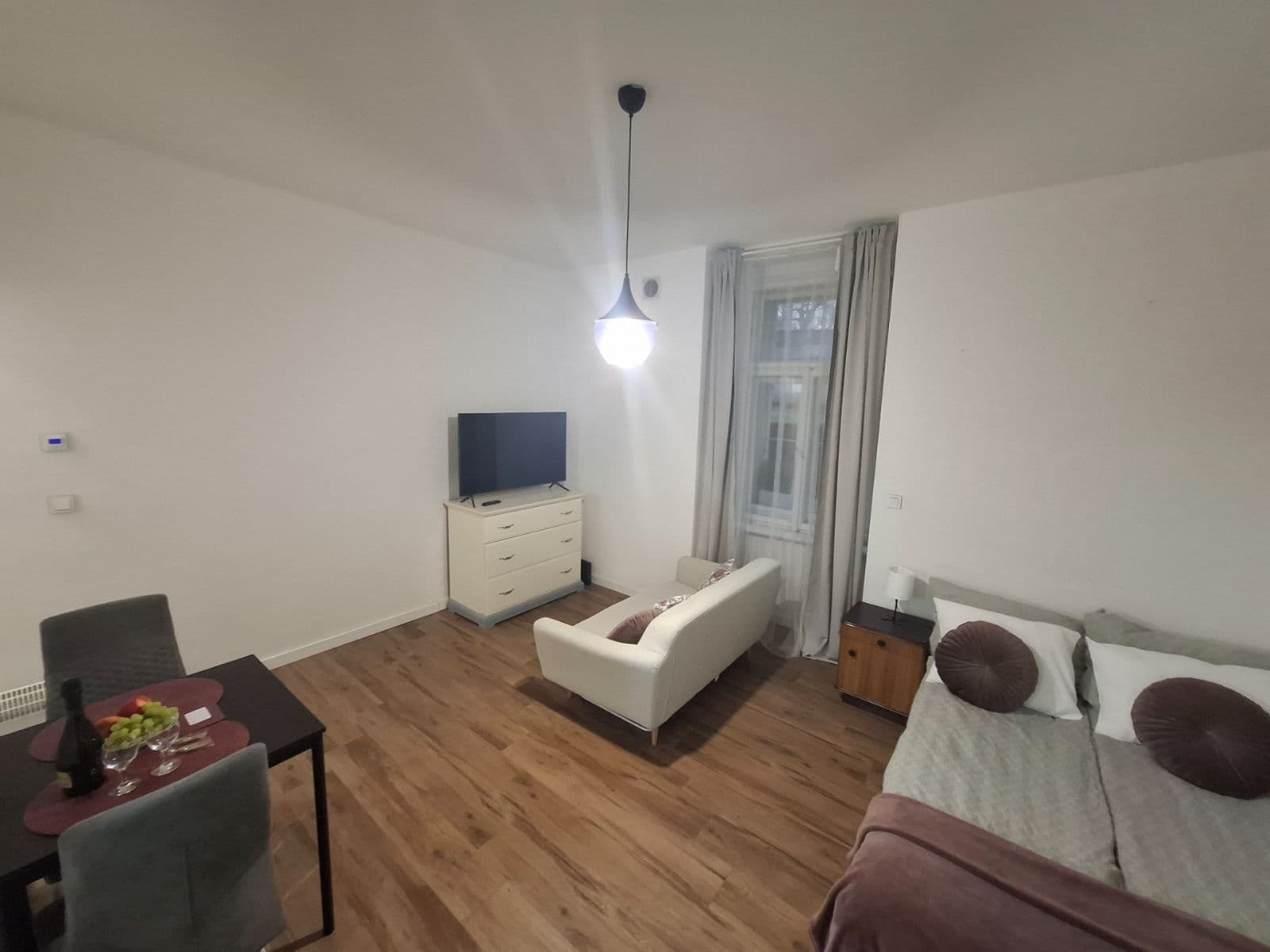 Pronájem bytu 1+kk 25 m², Korunní, Praha, Praha Pronájem bytu 1+kk 25 m², Korunní, Praha, Praha