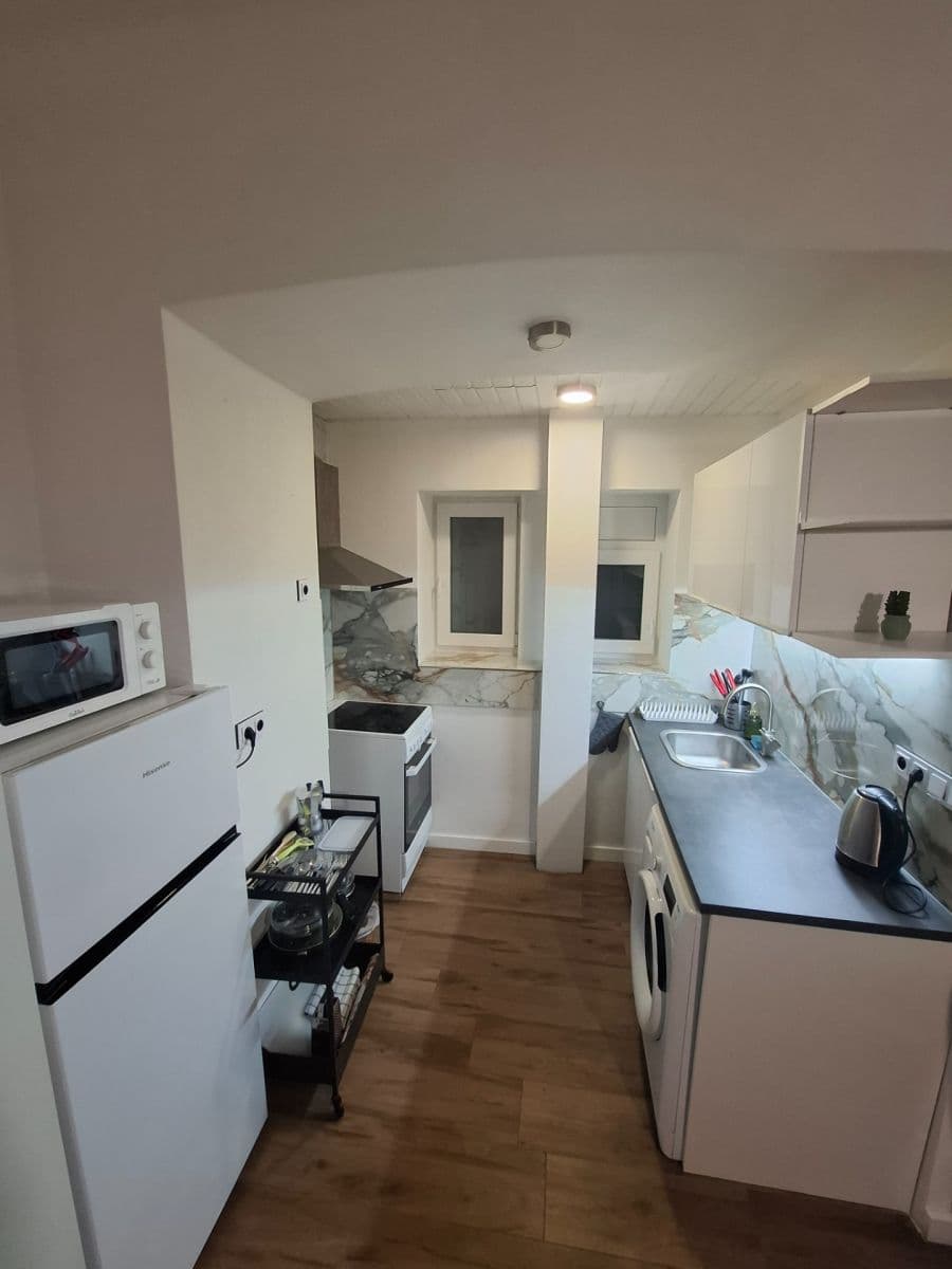 Pronájem bytu 1+kk 25 m², Korunní, Praha, Praha Pronájem bytu 1+kk 25 m², Korunní, Praha, Praha