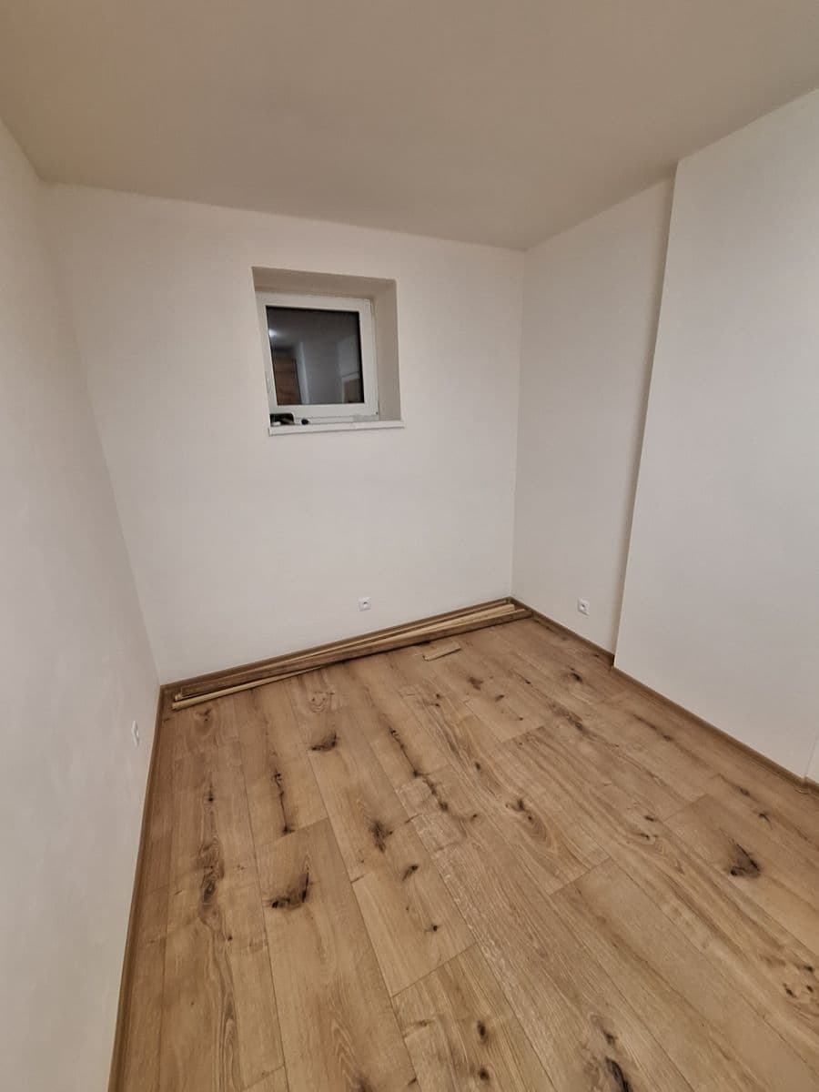Pronájem bytu 2+kk 48 m², Pardubická, Praha, Praha Pronájem bytu 2+kk 48 m², Pardubická, Praha, Praha