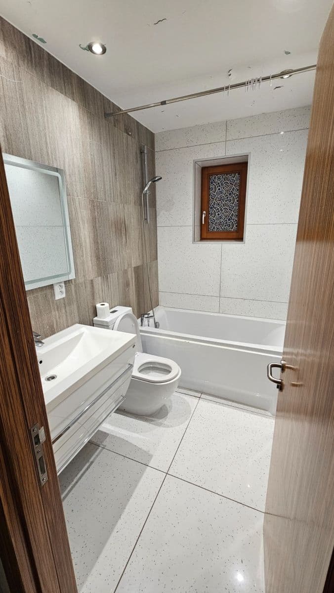 Pronájem bytu 2+kk 47 m², V Lázních, Jesenice, Středočeský kraj Pronájem bytu 2+kk 47 m², V Lázních, Jesenice, Středočeský kraj