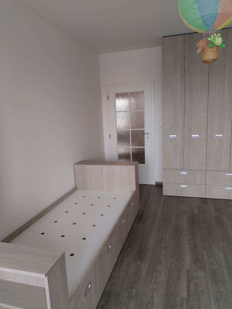 Pronájem bytu 3+1 90 m², Hyacintová, Praha, Praha Pronájem bytu 3+1 90 m², Hyacintová, Praha, Praha