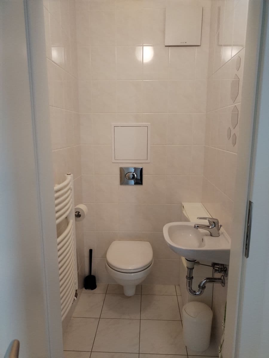 Pronájem bytu 3+1 90 m², Hyacintová, Praha, Praha Pronájem bytu 3+1 90 m², Hyacintová, Praha, Praha
