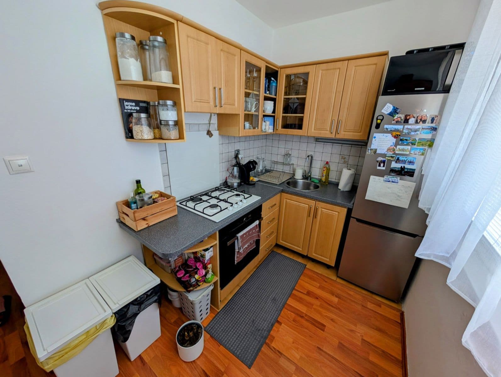 Pronájem bytu 2+1 52 m², Hronská, Podunajské Biskupice, Bratislavský kraj Pronájem bytu 2+1 52 m², Hronská, Podunajské Biskupice, Bratislavský kraj