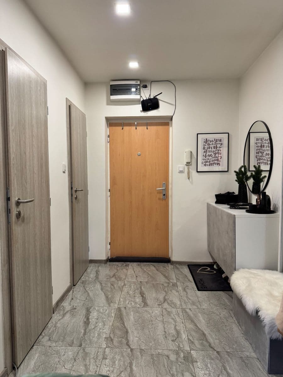 Pronájem bytu 2+1 55 m², Školská, Karviná, Moravskoslezský kraj Pronájem bytu 2+1 55 m², Školská, Karviná, Moravskoslezský kraj