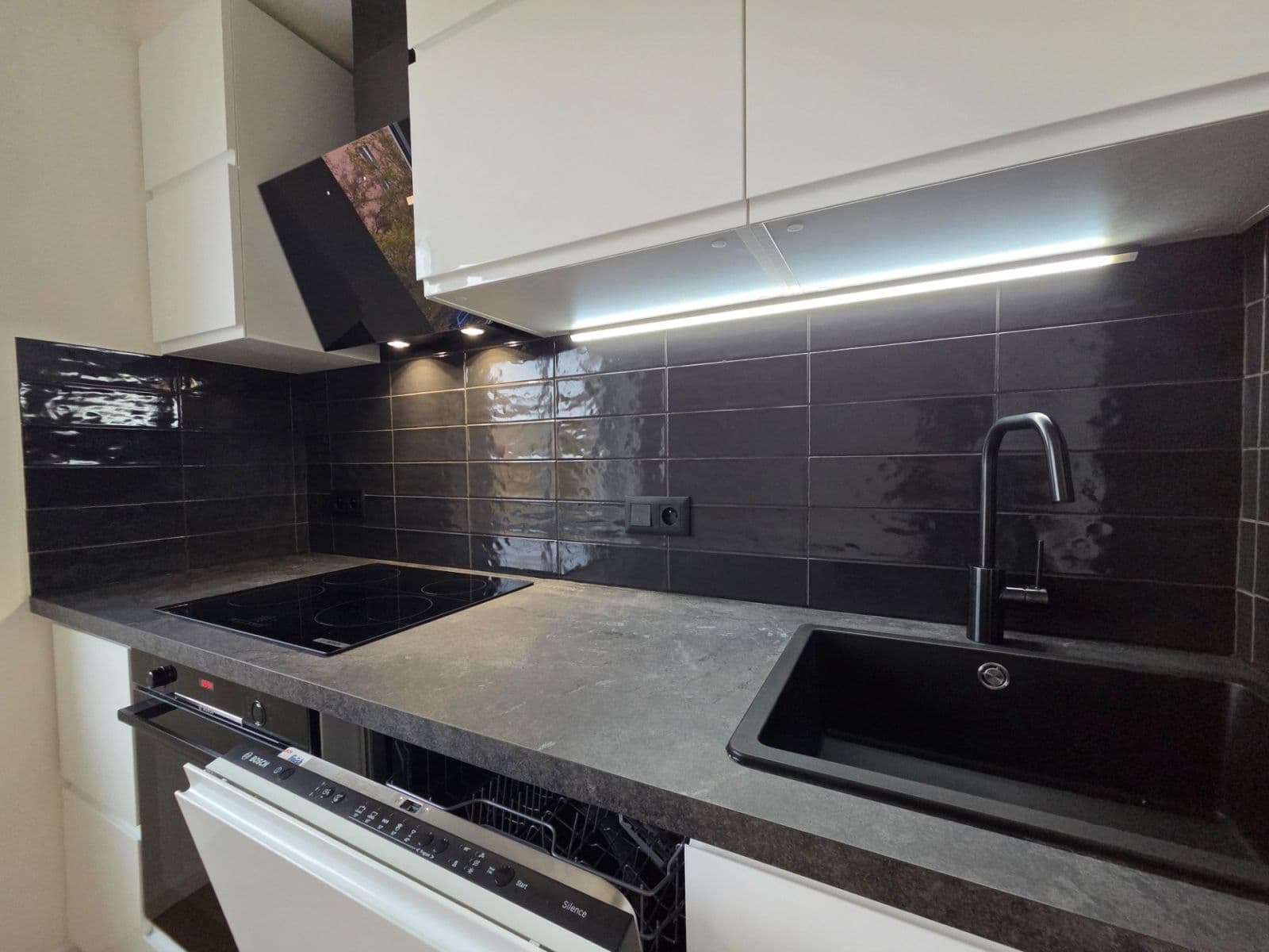 Prodej bytu 2+1 53 m², Hartigova, Praha, Praha Prodej bytu 2+1 53 m², Hartigova, Praha, Praha