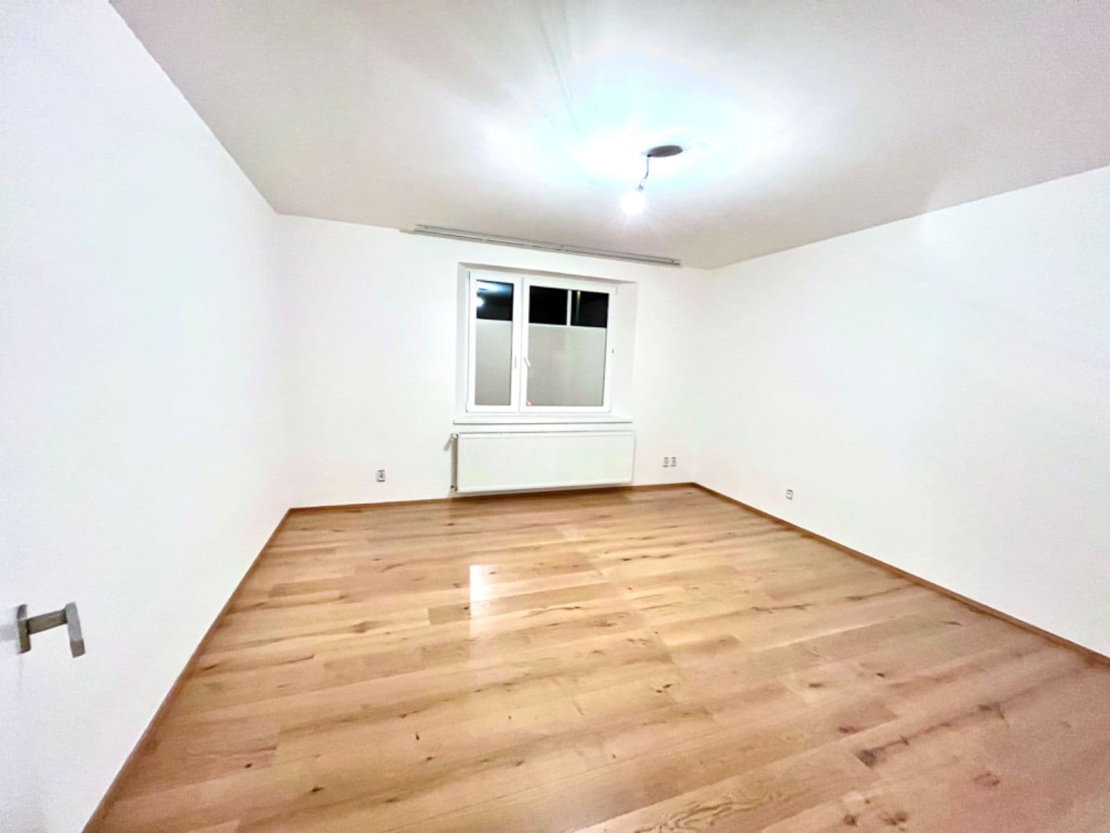 Pronájem bytu 3+1 75 m², Zahradníkova, Mladá Boleslav, Středočeský kraj Pronájem bytu 3+1 75 m², Zahradníkova, Mladá Boleslav, Středočeský kraj