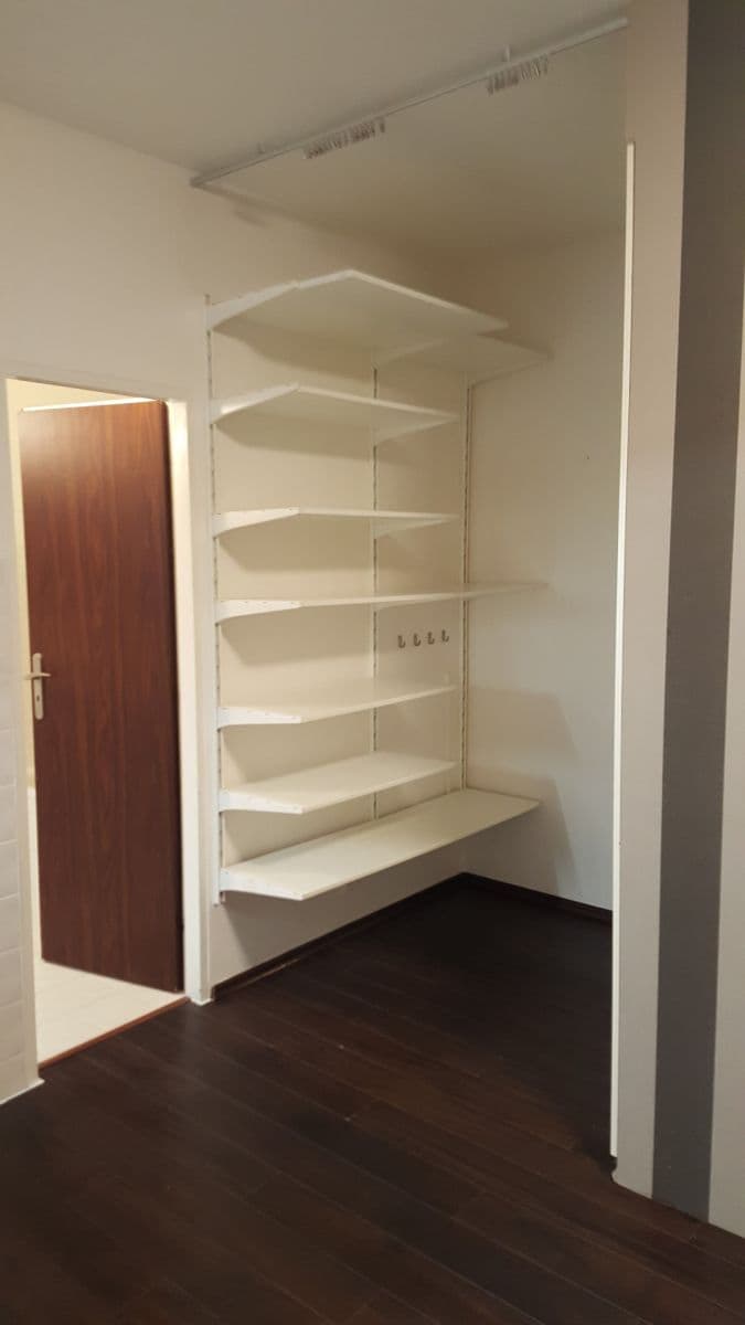 Pronájem bytu 1+kk 32 m², bratří Sapáků, Brno, Jihomoravský kraj Pronájem bytu 1+kk 32 m², bratří Sapáků, Brno, Jihomoravský kraj