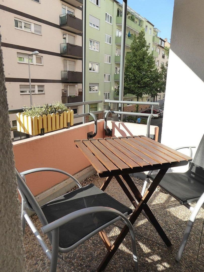 Pronájem bytu 2+1 44 m², Rheinäuser Str. 103, Mannheim, Bádensko-Württembersko Pronájem bytu 2+1 44 m², Rheinäuser Str. 103, Mannheim, Bádensko-Württembersko