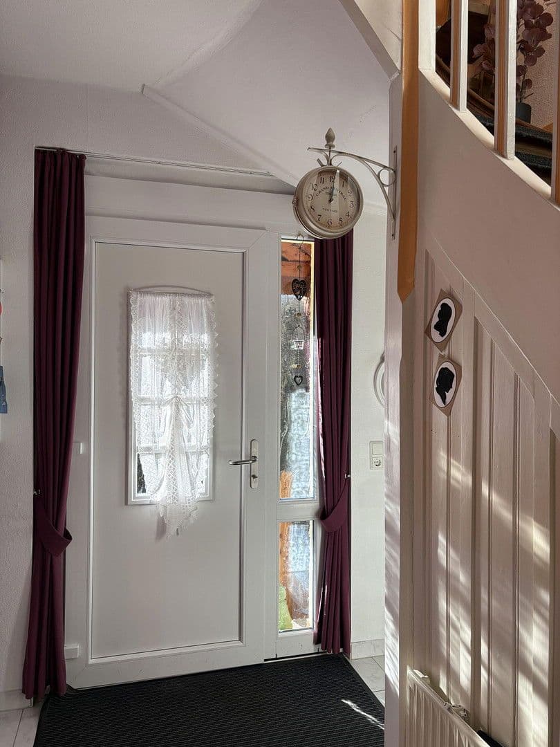 Prodej domu 225 m², pozemek 740 m², Ringstraße 61, Bad Sachsa, Dolní Sasko Prodej domu 225 m², pozemek 740 m², Ringstraße 61, Bad Sachsa, Dolní Sasko