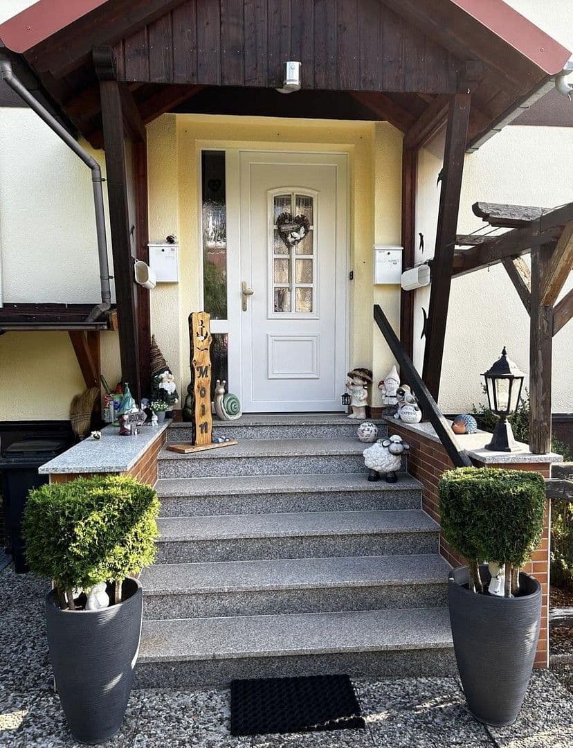 Prodej domu 225 m², pozemek 740 m², Ringstraße 61, Bad Sachsa, Dolní Sasko Prodej domu 225 m², pozemek 740 m², Ringstraße 61, Bad Sachsa, Dolní Sasko