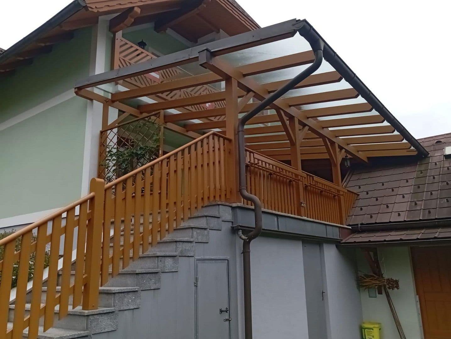 Prodej domu 240 m², pozemek 980 m², Freiland, Dolní Rakousko Prodej domu 240 m², pozemek 980 m², Freiland, Dolní Rakousko