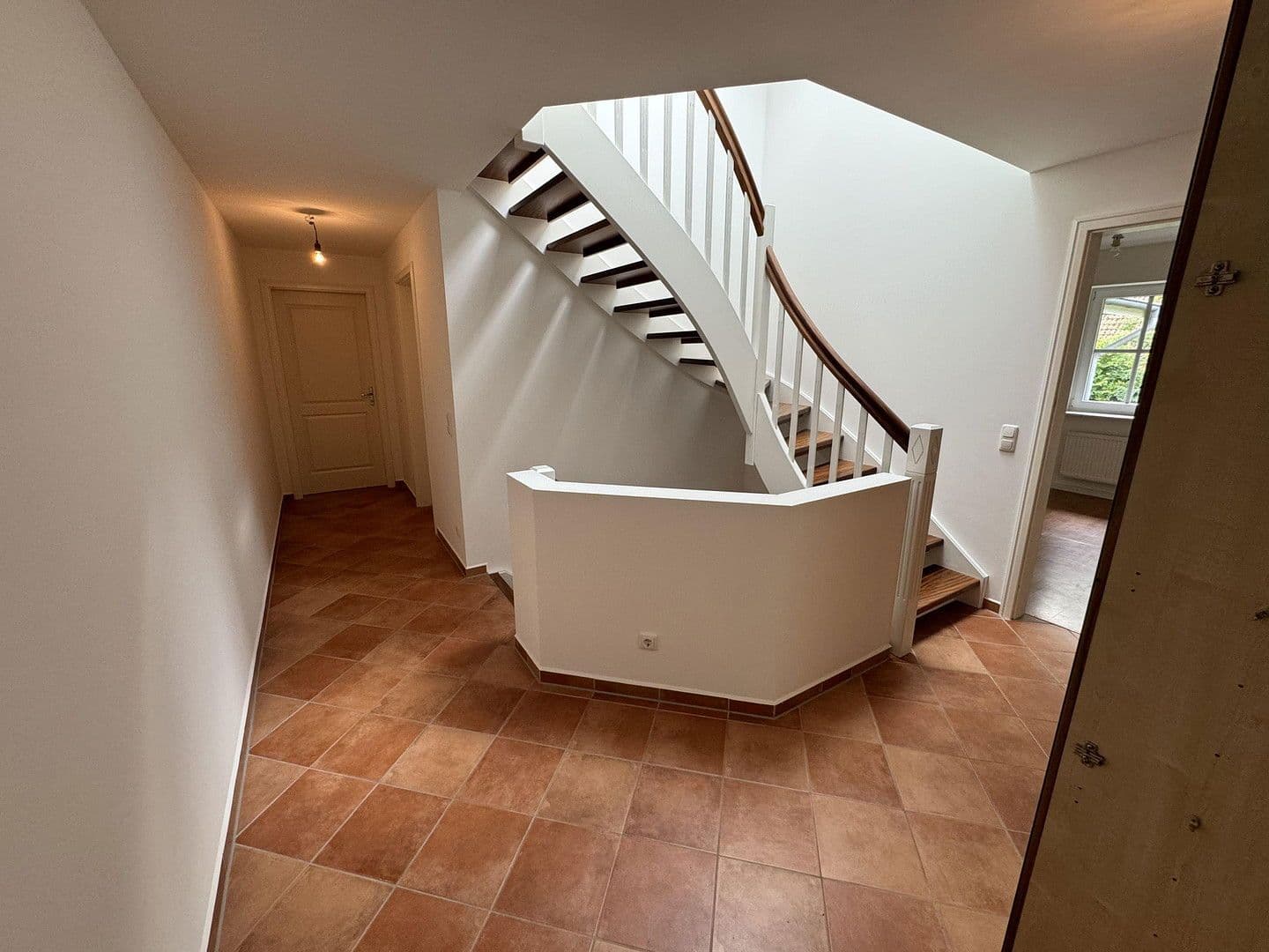 Pronájem bytu 4+1 140 m², Liether Moor 9, Klein Nordende, Šlesvicko-Holštýnsko Pronájem bytu 4+1 140 m², Liether Moor 9, Klein Nordende, Šlesvicko-Holštýnsko