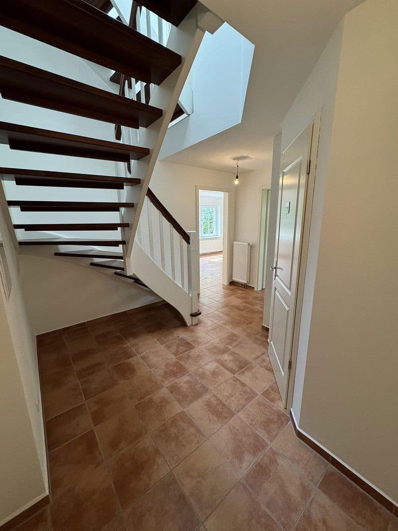 Pronájem bytu 4+1 140 m², Liether Moor 9, Klein Nordende, Šlesvicko-Holštýnsko Pronájem bytu 4+1 140 m², Liether Moor 9, Klein Nordende, Šlesvicko-Holštýnsko