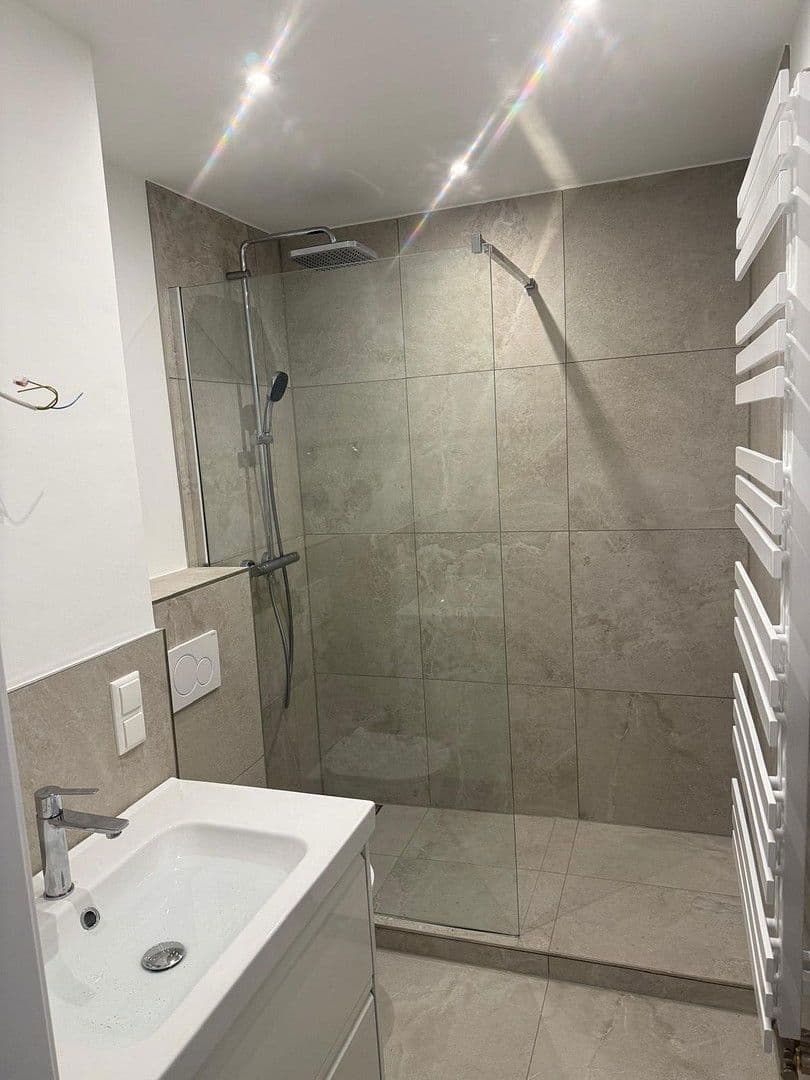 Pronájem bytu 2+1 66 m², Ludwig-Thoma-Straße 42, Ottobrunn, Bavorsko Pronájem bytu 2+1 66 m², Ludwig-Thoma-Straße 42, Ottobrunn, Bavorsko