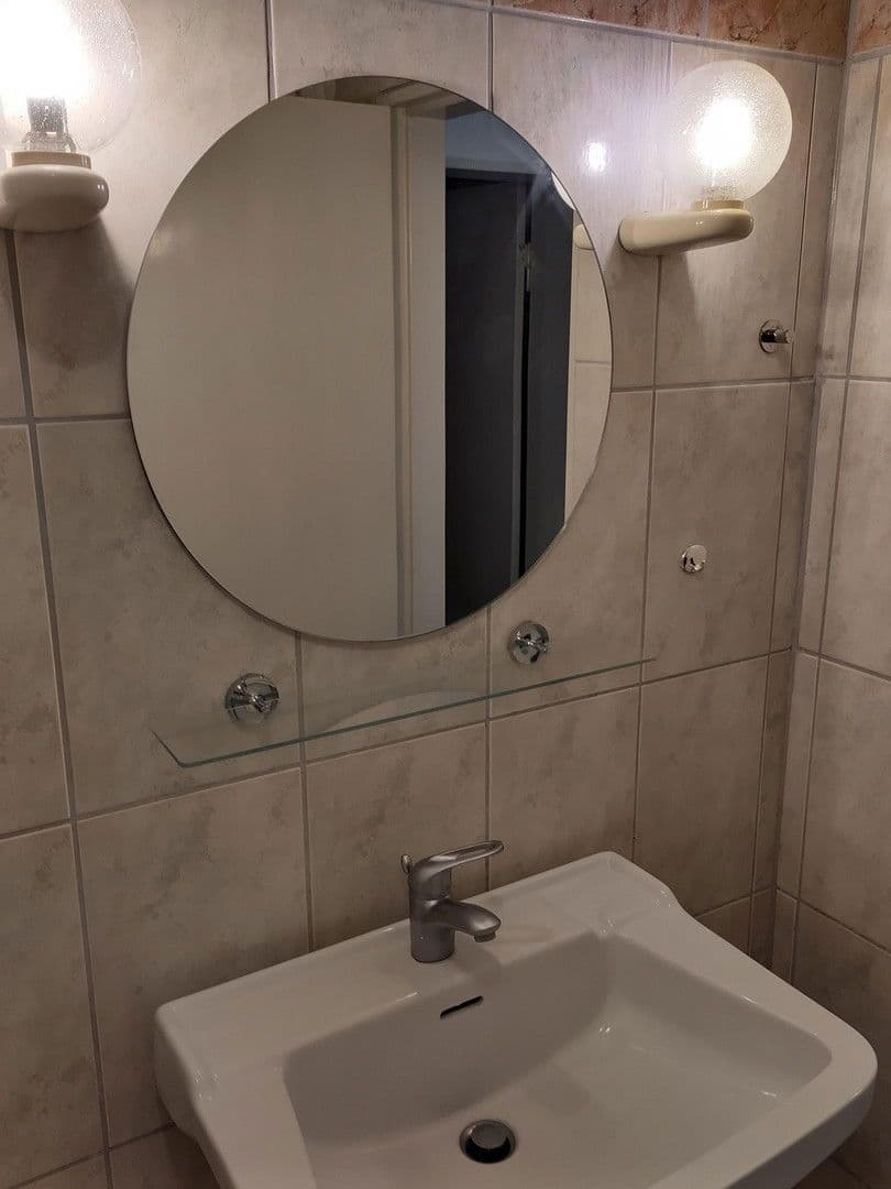 Pronájem bytu 2+1 57 m², Mannheim, Bádensko-Württembersko Pronájem bytu 2+1 57 m², Mannheim, Bádensko-Württembersko