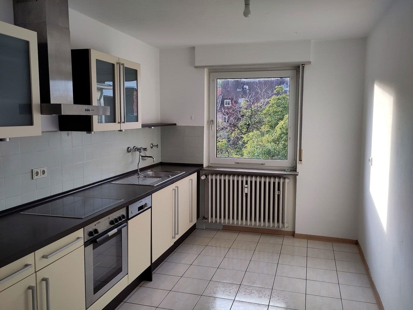 Pronájem bytu 2+1 57 m², Mannheim, Bádensko-Württembersko Pronájem bytu 2+1 57 m², Mannheim, Bádensko-Württembersko