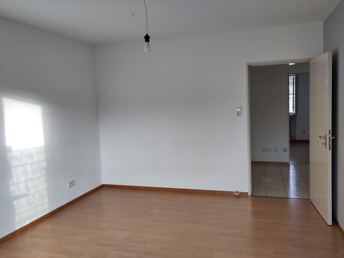 Pronájem bytu 2+1 57 m², Mannheim, Bádensko-Württembersko Pronájem bytu 2+1 57 m², Mannheim, Bádensko-Württembersko