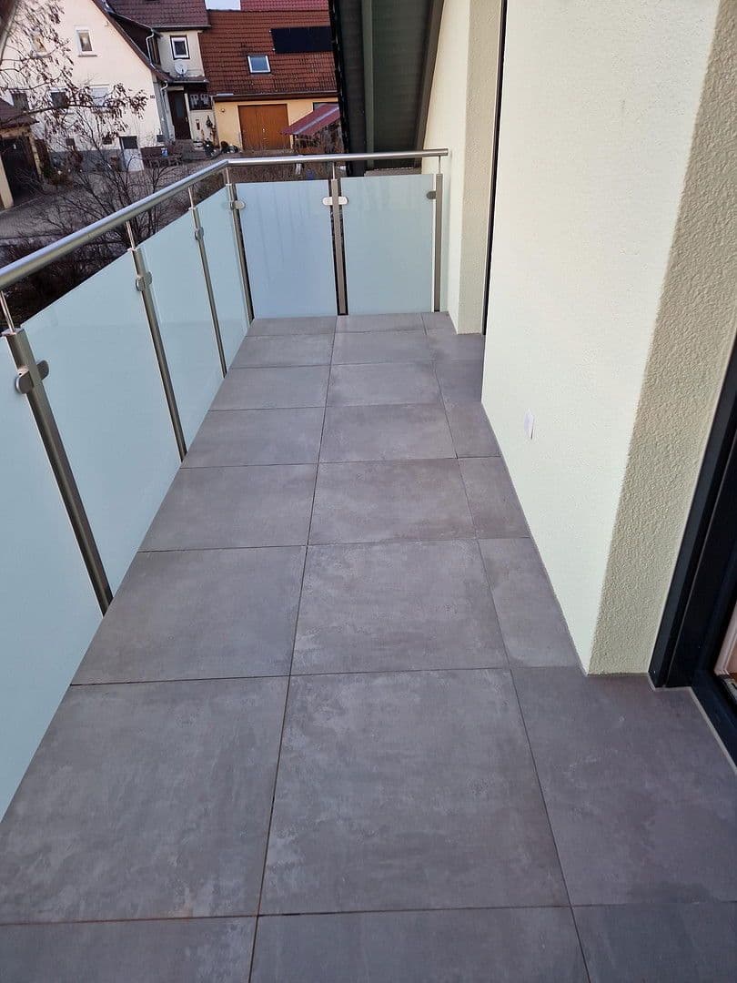 Pronájem bytu 3+1 90 m², Hardthausen am Kocher, Bádensko-Württembersko Pronájem bytu 3+1 90 m², Hardthausen am Kocher, Bádensko-Württembersko