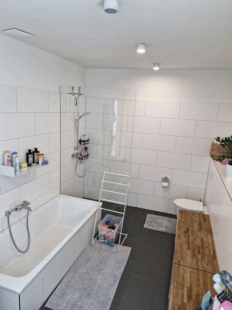 Prodej domu 188 m², pozemek 300 m², Dresden, Sasko Prodej domu 188 m², pozemek 300 m², Dresden, Sasko