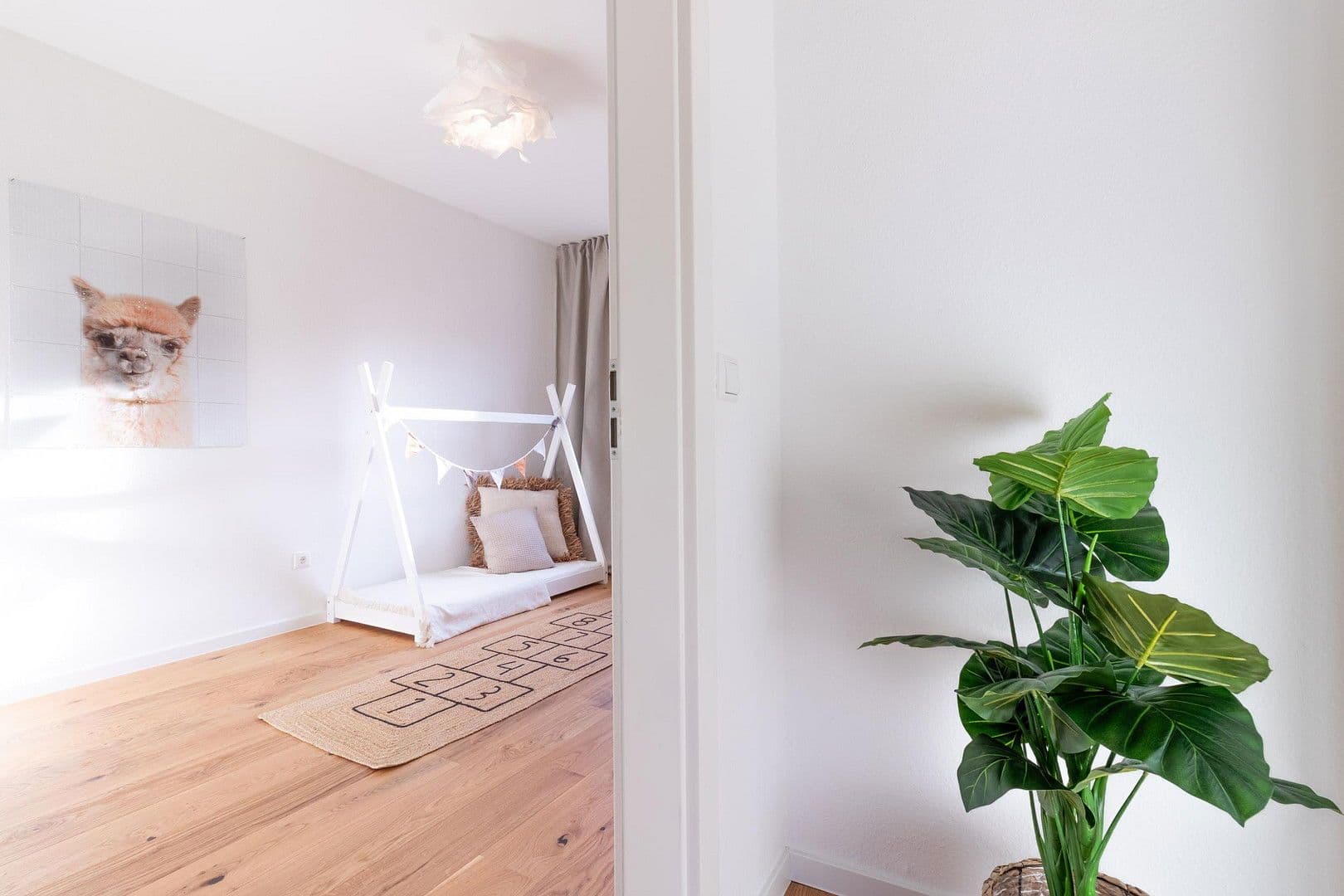 Prodej domu 114 m², pozemek 207 m², Kassel, Hessen Prodej domu 114 m², pozemek 207 m², Kassel, Hessen