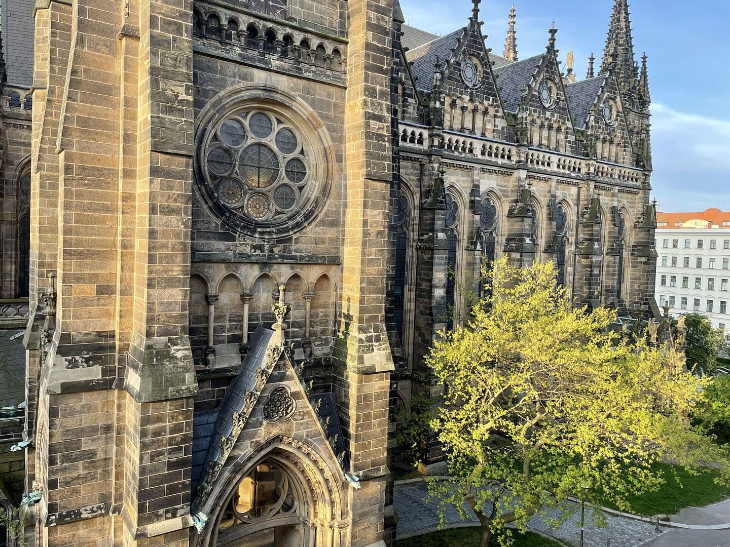 Pronájem bytu 3+1 100 m², Riemannstrasse 28, Leipzig, Sasko Pronájem bytu 3+1 100 m², Riemannstrasse 28, Leipzig, Sasko