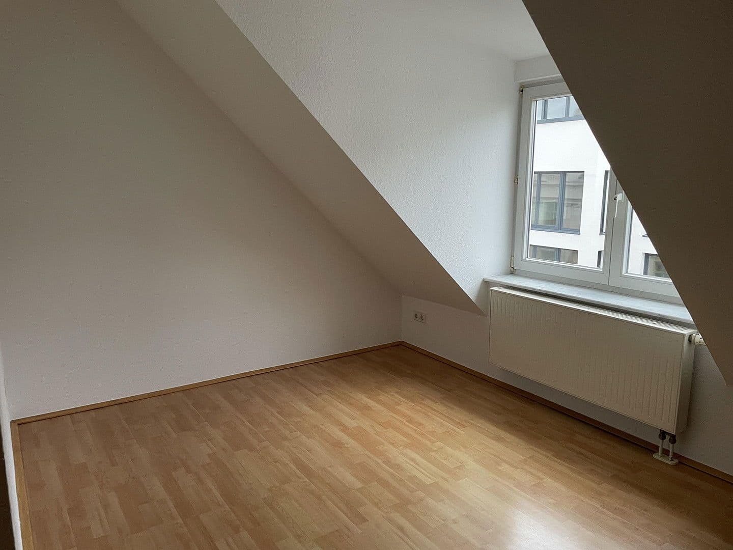 Pronájem bytu 5+1 175 m², Dufourstrasse 4, Leipzig, Sasko Pronájem bytu 5+1 175 m², Dufourstrasse 4, Leipzig, Sasko