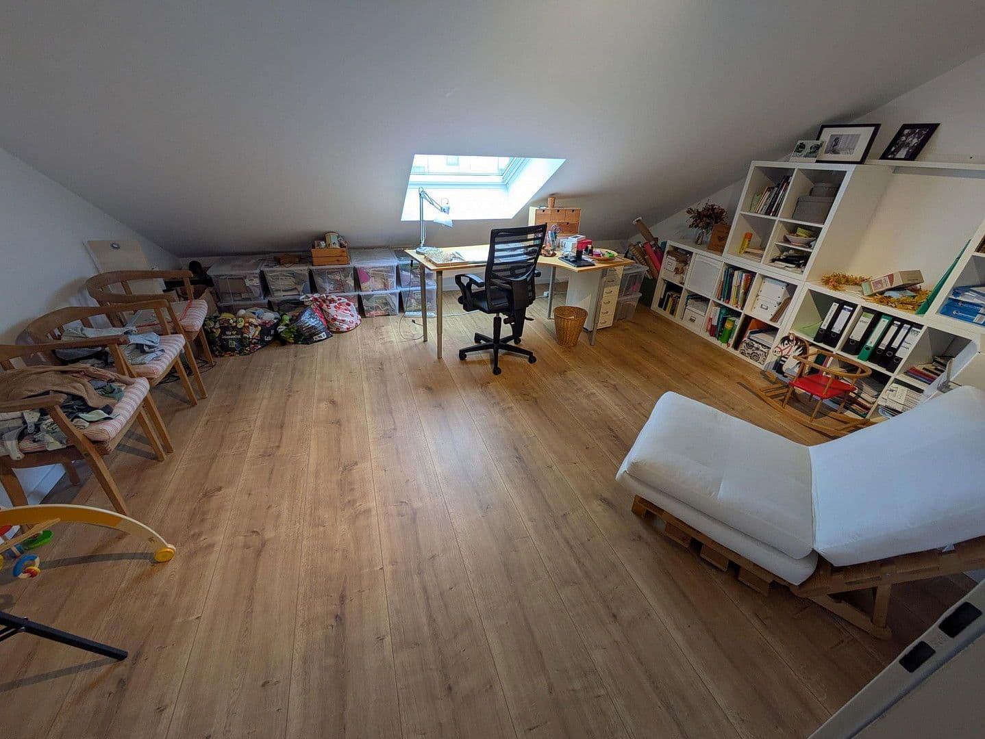 Prodej domu 174 m², pozemek 203 m², Leverkusen, Severní Porýní-Vestfálsko Prodej domu 174 m², pozemek 203 m², Leverkusen, Severní Porýní-Vestfálsko