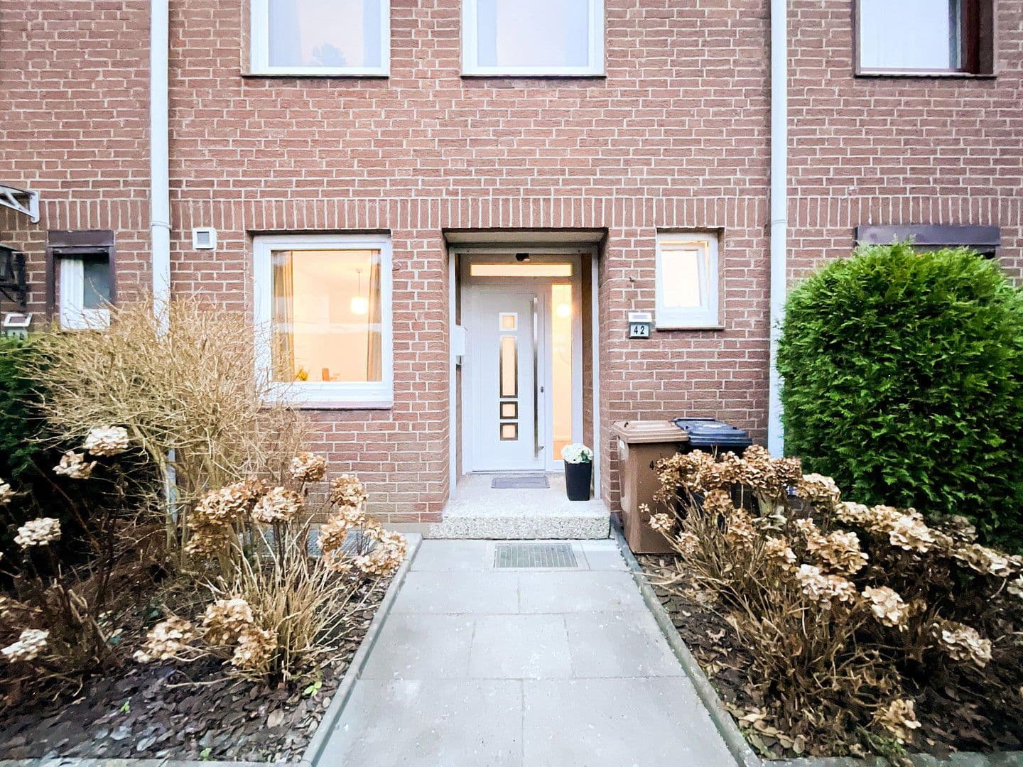 Prodej domu 126 m², pozemek 194 m², Rellingen, Šlesvicko-Holštýnsko Prodej domu 126 m², pozemek 194 m², Rellingen, Šlesvicko-Holštýnsko