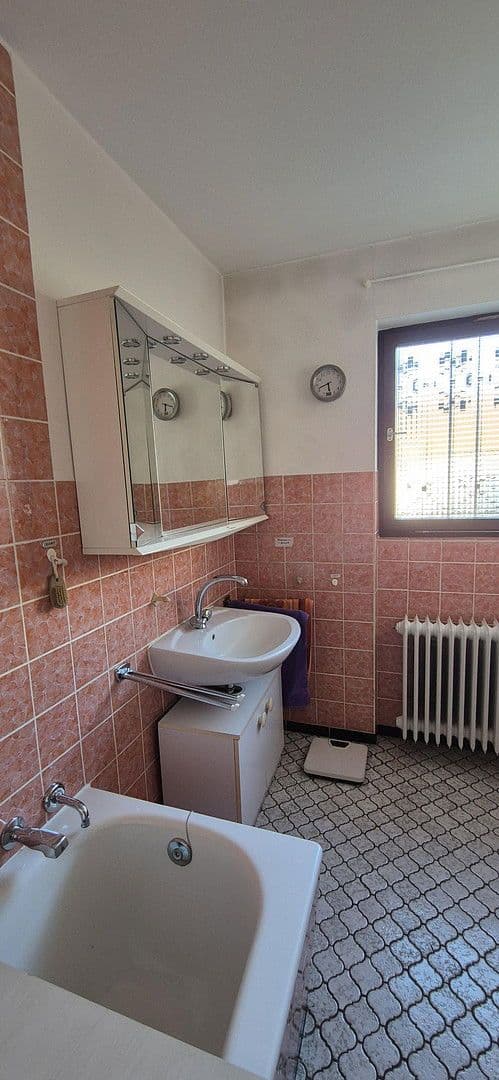 Prodej domu 152 m², pozemek 595 m², Sulz am Neckar, Bádensko-Württembersko Prodej domu 152 m², pozemek 595 m², Sulz am Neckar, Bádensko-Württembersko