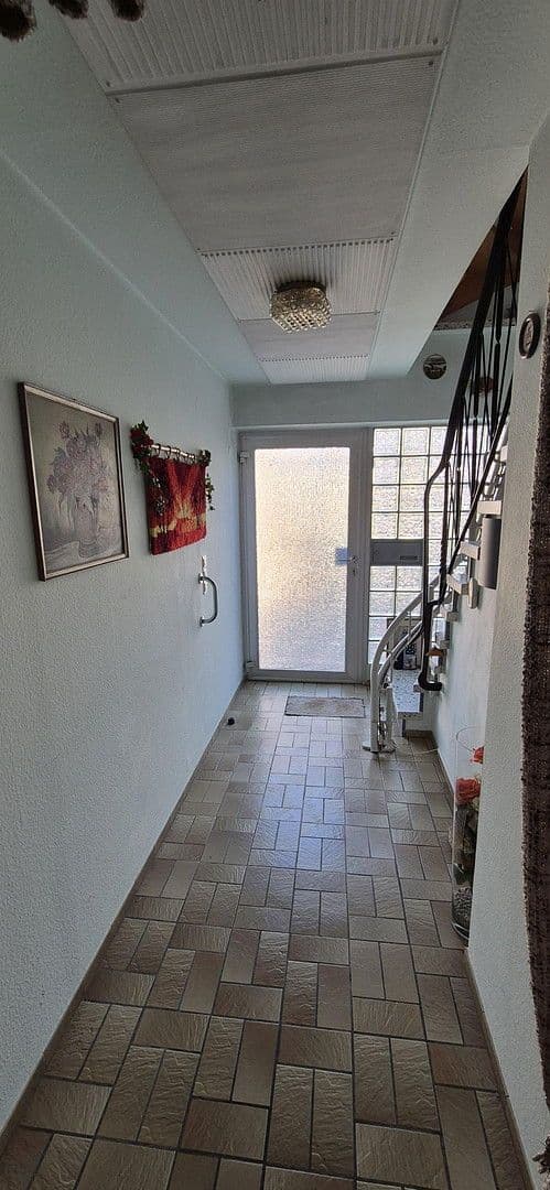 Prodej domu 152 m², pozemek 595 m², Sulz am Neckar, Bádensko-Württembersko Prodej domu 152 m², pozemek 595 m², Sulz am Neckar, Bádensko-Württembersko