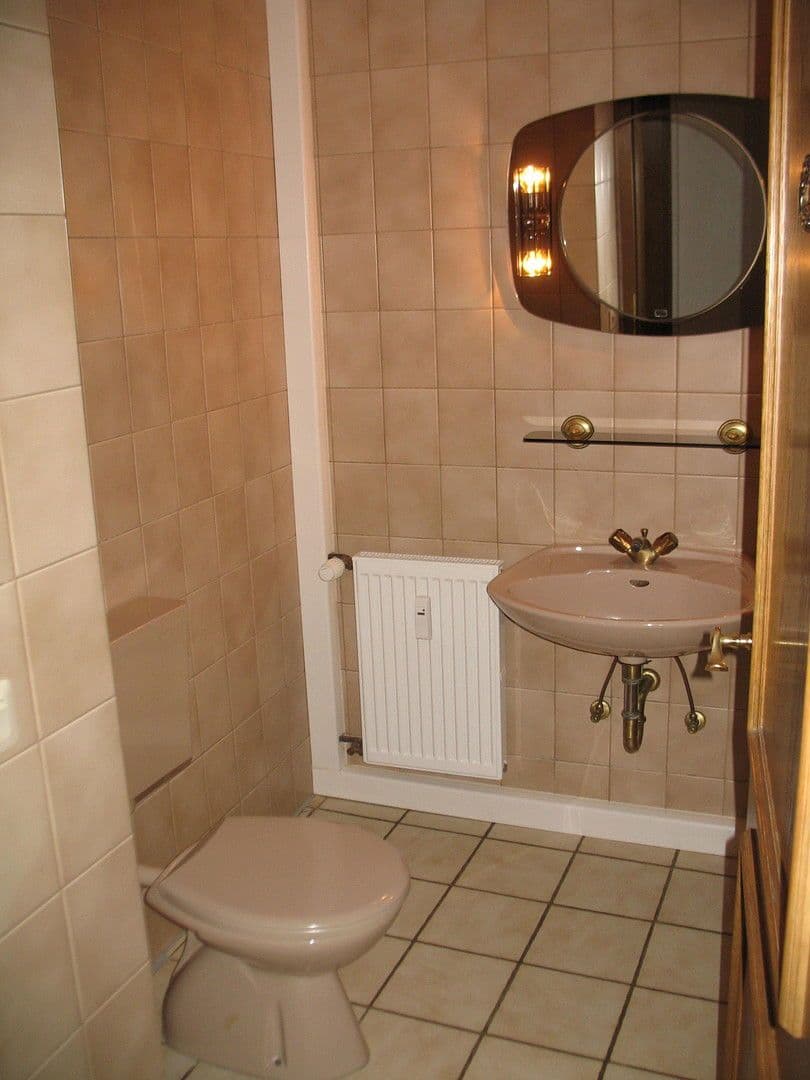 Pronájem bytu 174 m², Gänsfelderstraße 14, Zeltingen-Rachtig, Porýní-Falc Pronájem bytu 174 m², Gänsfelderstraße 14, Zeltingen-Rachtig, Porýní-Falc