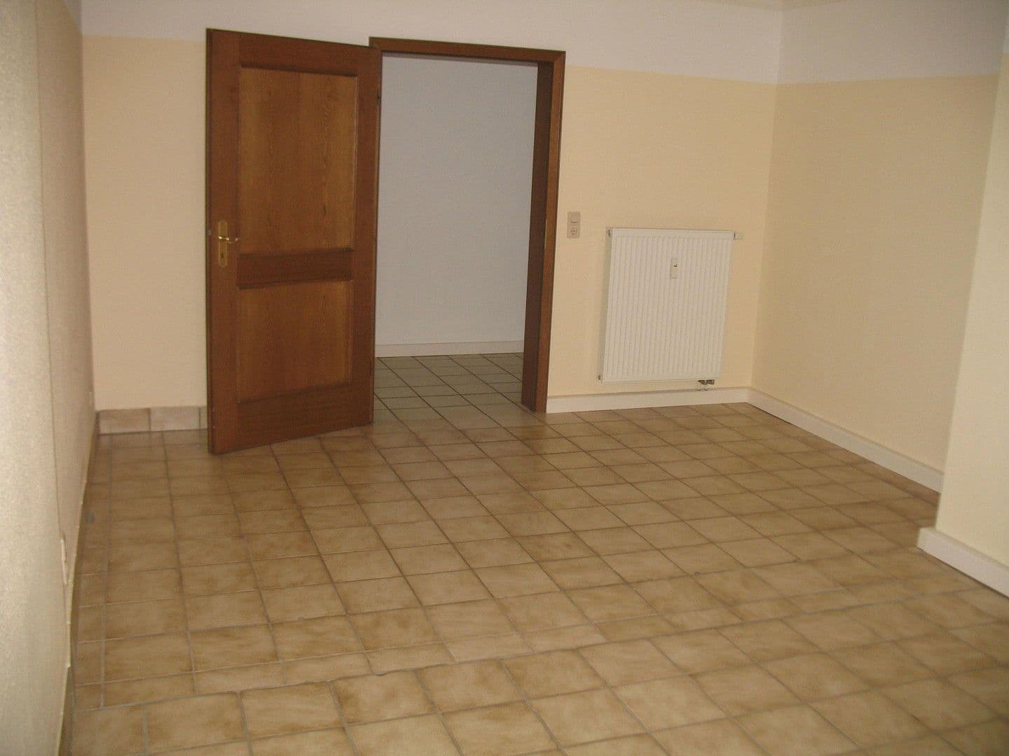 Pronájem bytu 174 m², Gänsfelderstraße 14, Zeltingen-Rachtig, Porýní-Falc Pronájem bytu 174 m², Gänsfelderstraße 14, Zeltingen-Rachtig, Porýní-Falc