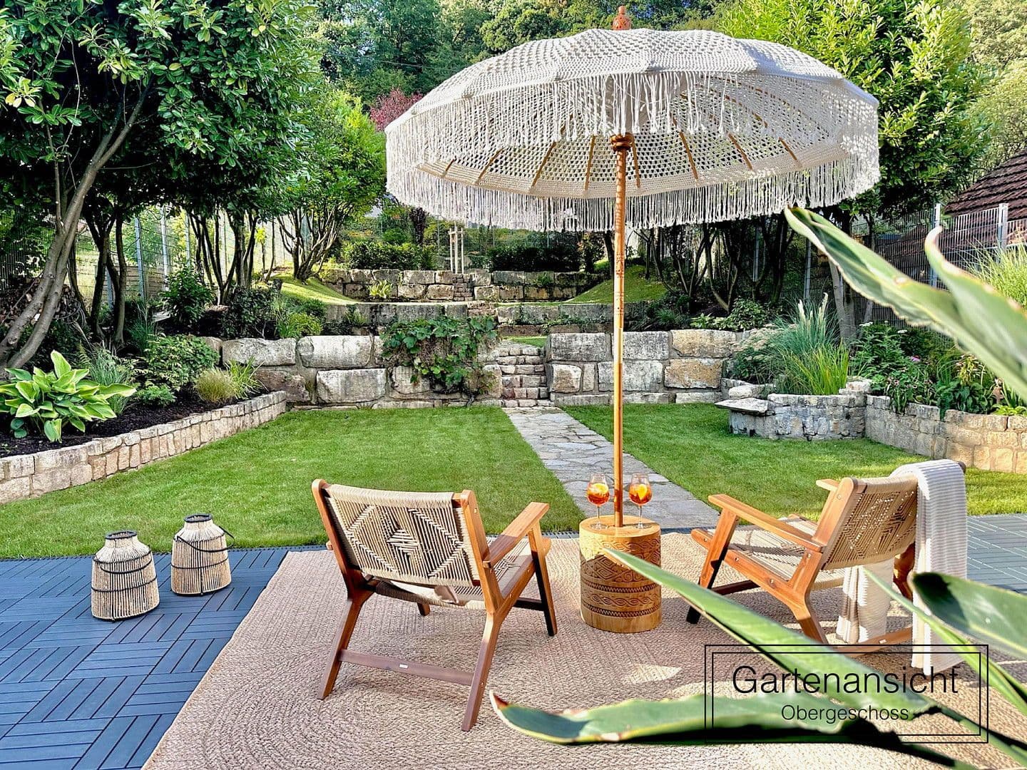 Prodej domu 384 m², pozemek 970 m², Mannebach, Porýní-Falc Prodej domu 384 m², pozemek 970 m², Mannebach, Porýní-Falc